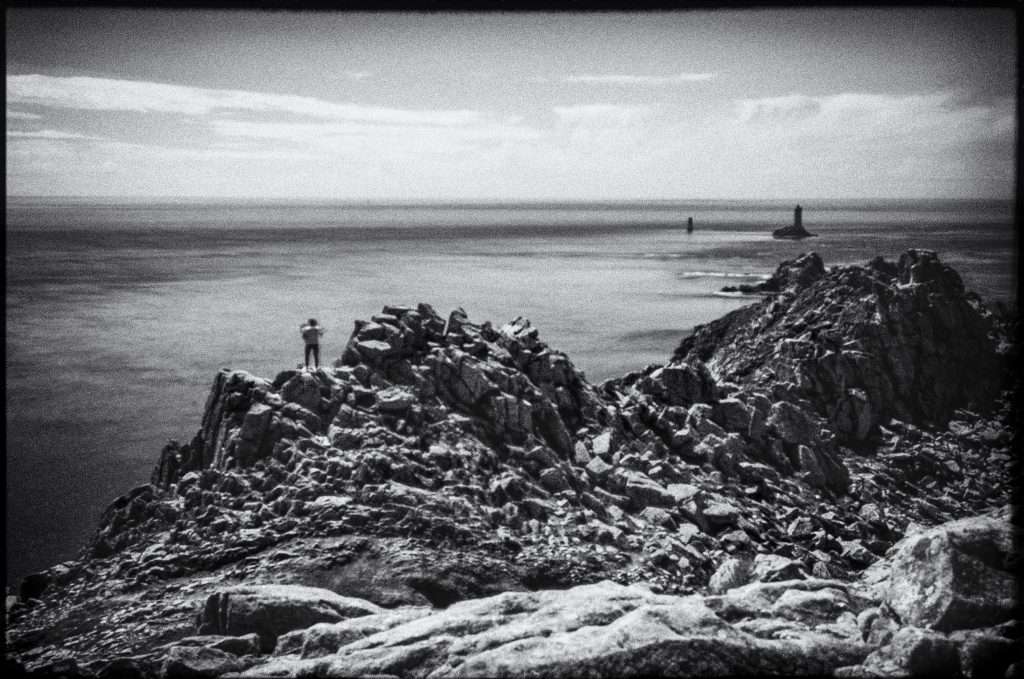 photographie pointe du raz bretagne nb artistique grand format par lionel le jeune