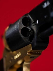 Photograhie pop art décoration revolver par lionel le jeune