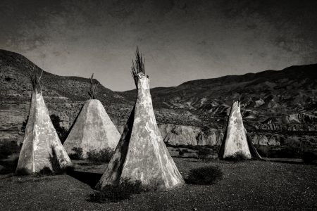 photographie d'art nb tipis indiens par lionel le jeune paysage western